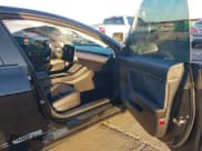 ✅ 2021 Tesla Model 3 Standard Range Plus • VIN: 5YJ3E1EA8MF930242 • Лот: 43646801. Опубликован ранее на IAAI с пробегом 18 850 миль. Бесплатный доступ к архиву аукционных продаж из США и подробный отчёт об истории автомобиля на DreamBid. Изображение 5.