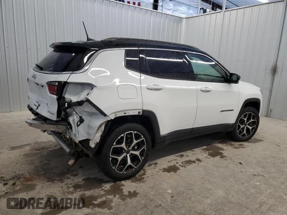 ✅ 2025 Jeep Compass Limited • VIN: 3C4NJDCN5ST594561 • Lot: 92584705. Wystawiony na Copart z przebiegiem 19 994 mil. Bezpłatny archiwum sprzedaży aukcyjnych z USA i szczegółowy raport historii pojazdu na DreamBid. Zdjęcie 3.