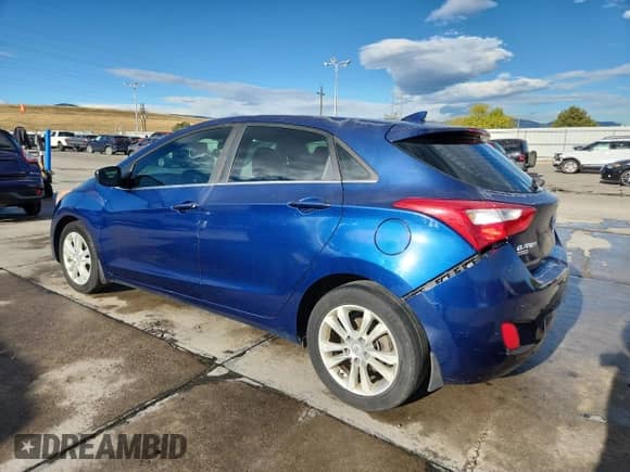 2013 Hyundai Elantra с VIN KMHD35LE4DU031145, выставлен на аукционе Copart как лот 86490975 с пробегом 155 573 миль миль и Списание • Salvage title. История ставок и продаж доступна на DreamBid. Изображение 2.