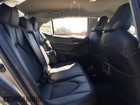 2021 Toyota Camry Hybrid SE z VIN 4T1G31AK6MU551359, wystawiony jako IAAI lot #42995923 z przebiegiem 54 373 mil mil oraz . Historia ofert i sprzedaży dostępna na DreamBid. Obrazek 8.