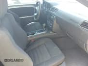 ✅ 2009 Dodge Challenger SE • VIN: 2B3LJ44VX9H535533 • Lot: 41678653. Wystawiony na IAAI z przebiegiem 176 908 mil. Bezpłatny archiwum sprzedaży aukcyjnych z USA i szczegółowy raport historii pojazdu na DreamBid. Zdjęcie 5.