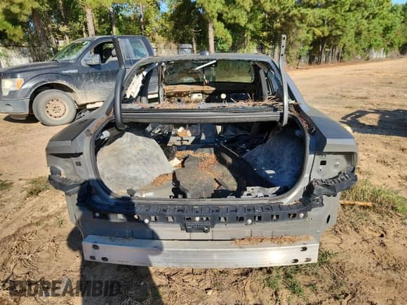 2018 Dodge Charger Daytona 392 z VIN 2C3CDXGJ8JH203373, wystawiony jako Copart lot #85090375 z przebiegiem Nie podano mil oraz Szkoda całkowita • Salvage title. Historia ofert i sprzedaży dostępna na DreamBid. Obrazek 6.