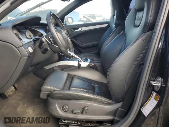 ✅ 2011 Audi S4 Premium Plus • VIN: WAUBGAFL1BA075716 • Lot: 92657005. Wystawiony na Copart z przebiegiem 100 815 mil. Bezpłatny archiwum sprzedaży aukcyjnych z USA i szczegółowy raport historii pojazdu na DreamBid. Zdjęcie 7.