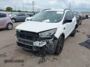 ✅ 2019 Ford Escape SE • VIN: 1FMCU0GD9KUA34343 • Лот: 43293993. Опубликован ранее на IAAI с пробегом 55 640 миль. Бесплатный доступ к архиву аукционных продаж из США и подробный отчёт об истории автомобиля на DreamBid. Изображение 2.