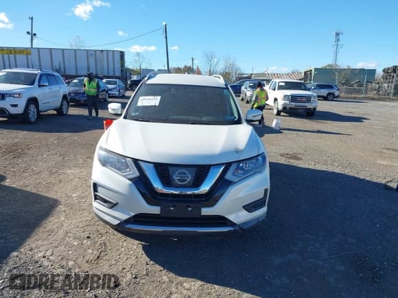 ✅ 2017 Nissan Rogue SV • VIN: KNMAT2MV5HP615952 • Lot: 43636430. Wystawiony na IAAI z przebiegiem 97 075 mil. Bezpłatny archiwum sprzedaży aukcyjnych z USA i szczegółowy raport historii pojazdu na DreamBid. Zdjęcie 12.