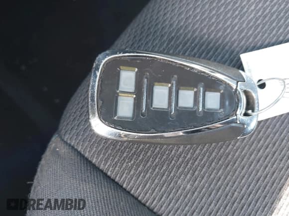 ✅ 2019 Chevrolet Cruze LT • VIN: 1G1BE5SMXK7123878 • Lot: 43351360. Listed on IAAI with 149,023 mi. Free auction sales archive from the USA and detailed vehicle history report at DreamBid. Image 11.