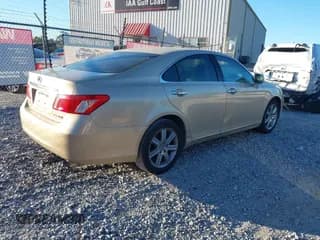✅ 2007 Lexus ES 330 • VIN: JTHBJ46G072027598 • Lot: 43659683. Wystawiony na IAAI z przebiegiem 217 229 mil. Bezpłatny archiwum sprzedaży aukcyjnych z USA i szczegółowy raport historii pojazdu na DreamBid. Zdjęcie 4.