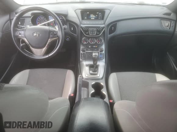 ✅ 2016 Hyundai Genesis Coupe 3.8L Base • VIN: KMHHT6KJ3GU134244 • Lot: 88579165. Wystawiony na Copart z przebiegiem 89 056 mil. Bezpłatny archiwum sprzedaży aukcyjnych z USA i szczegółowy raport historii pojazdu na DreamBid. Zdjęcie 8.