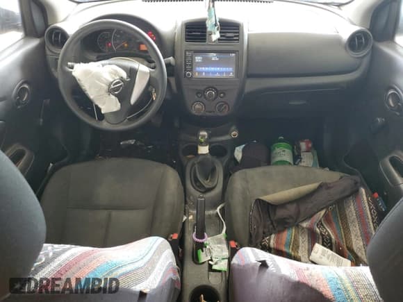 ✅ 2018 Nissan Versa SV • VIN: 3N1CN7AP6JL886061 • Lot: 81501955. Listed on Copart with 86,171 mi. Free auction sales archive from the USA and detailed vehicle history report at DreamBid. Image 8.