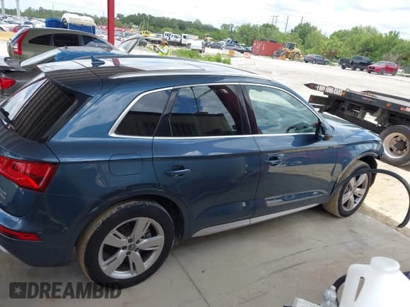 ✅ 2018 Audi Q5 Premium Plus • VIN: WA1BNAFY5J2224846 • Lot: 42549603. Listed on IAAI with 117,530 mi. Free auction sales archive from the USA and detailed vehicle history report at DreamBid. Image 14.