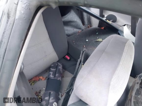 ✅ 2002 Ford Mustang Standard • VIN: 1FAFP40442F142518 • Lot: 43550203. Listed on IAAI with Not provided. Free auction sales archive from the USA and detailed vehicle history report at DreamBid. Image 8.