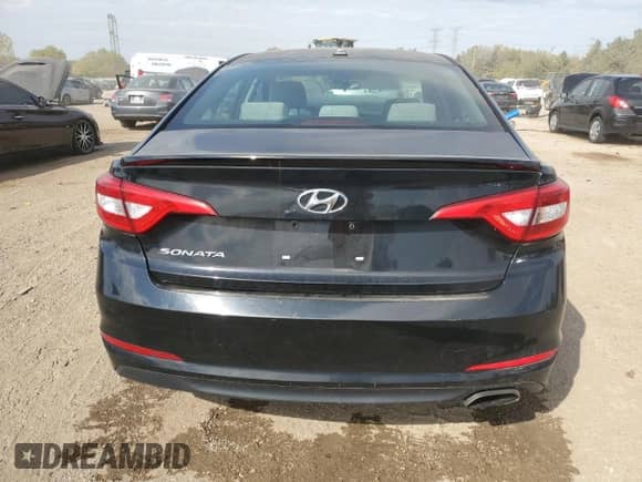 2016 Hyundai Sonata SE z VIN 5NPE24AF7GH408549, wystawiony jako Copart lot #85339555 z przebiegiem 77 591 mil mil oraz Szkoda całkowita • Salvage title. Historia ofert i sprzedaży dostępna na DreamBid. Obrazek 6.