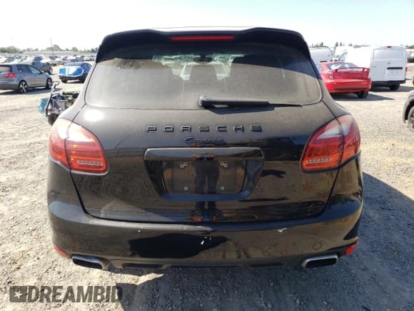 ✅ 2011 Porsche Cayenne • VIN: WP1AA2A27BLA04916 • Lot: 60176585. Listed on Copart with Not provided. Free auction sales archive from the USA and detailed vehicle history report at DreamBid. Image 6.