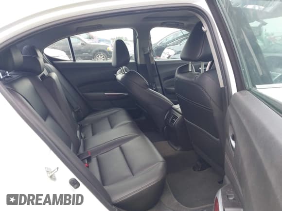 ✅ 2016 Acura TLX • VIN: 19UUB1F31GA000694 • Лот: 43074487. Опубликован ранее на IAAI с пробегом 136 160 миль. Бесплатный доступ к архиву аукционных продаж из США и подробный отчёт об истории автомобиля на DreamBid. Изображение 8.