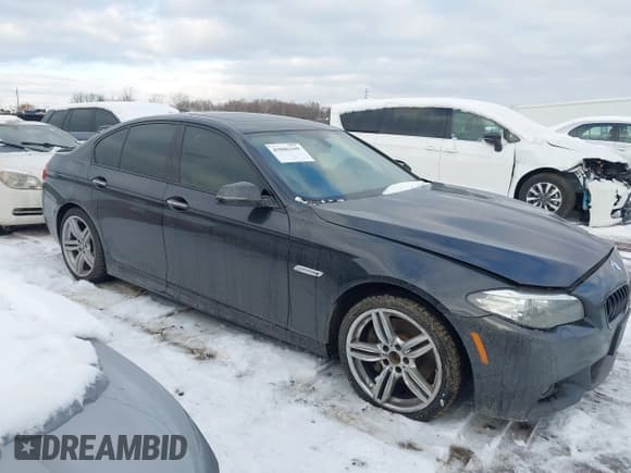 ✅ 2015 BMW 5 Series 535i xDrive • VIN: WBA5B3C54FD543049 • Lot: 43806169. Listed on IAAI with 196,437 mi. Free auction sales archive from the USA and detailed vehicle history report at DreamBid. Image 13.
