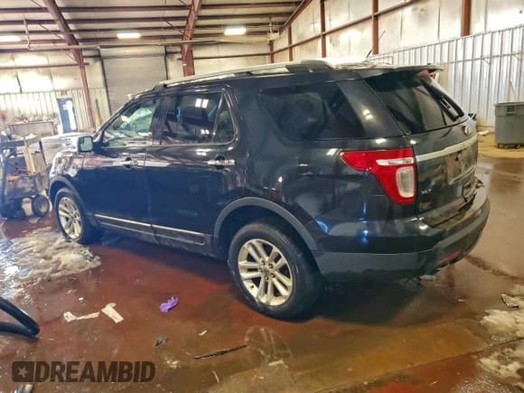 ✅ 2011 Ford Explorer XLT • VIN: 1FMHK8D80BGA62211 • Lot: 95034685. Wystawiony na Copart z przebiegiem 193 241 mil. Bezpłatny archiwum sprzedaży aukcyjnych z USA i szczegółowy raport historii pojazdu na DreamBid. Zdjęcie 2.