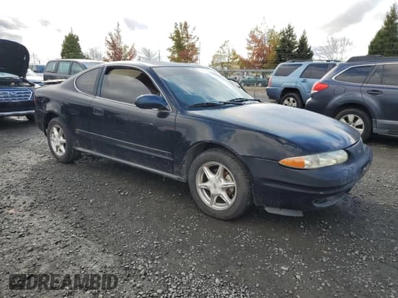 ✅ 2000 Oldsmobile Alero GLS • VIN: 1G3NF12E3YC416007 • Лот: 76420864. Опубликован ранее на Copart с пробегом 161 678 миль. Бесплатный доступ к архиву аукционных продаж из США и подробный отчёт об истории автомобиля на DreamBid. Изображение 4.