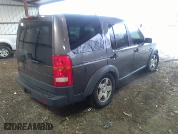 ✅ 2006 Land Rover LR3 • VIN: SALAD24456A349023 • Lot: 41557995. Listed on IAAI with 165,928 mi. Free auction sales archive from the USA and detailed vehicle history report at DreamBid. Image 4.