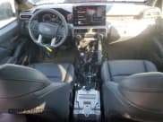 ✅ 2024 Toyota Tacoma TRD Sport • VIN: 3TMLB5JN1RM050592 • Лот: 85353605. Опубликован ранее на Copart с пробегом 12 768 миль. Бесплатный доступ к архиву аукционных продаж из США и подробный отчёт об истории автомобиля на DreamBid. Изображение 8.