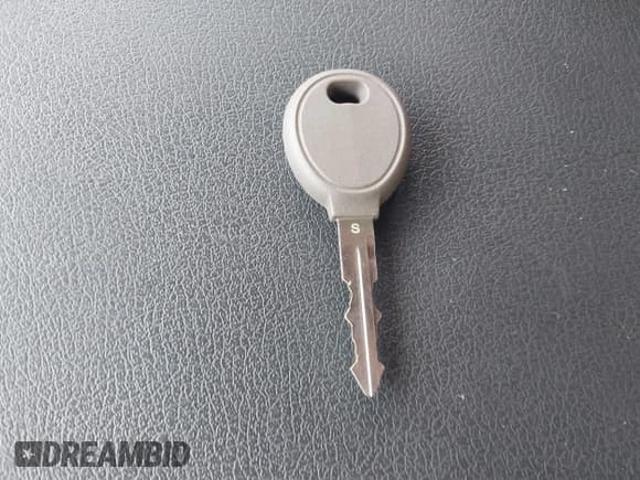 ✅ 2011 Jeep Liberty Sport • VIN: 1J4PP2GK9BW530720 • Лот: 43707594. Опубликован ранее на IAAI с пробегом 156 731 миль. Бесплатный доступ к архиву аукционных продаж из США и подробный отчёт об истории автомобиля на DreamBid. Изображение 11.