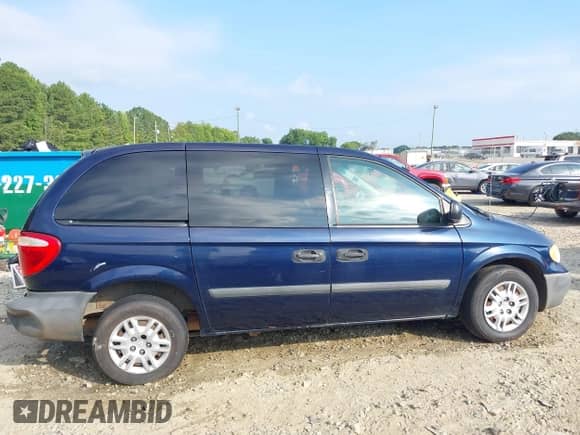 2005 Dodge Caravan SE с VIN 1D4GP25E15B347099, выставлен на аукционе IAAI как лот 40109418 с пробегом 409 472 миль миль и . История ставок и продаж доступна на DreamBid. Изображение 13.
