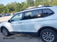 ✅ 2018 Volkswagen Tiguan S • VIN: 3VV0B7AX6JM119959 • Lot: 42967527. Listed on IAAI with 140,935 mi. Free auction sales archive from the USA and detailed vehicle history report at DreamBid. Image 14.
