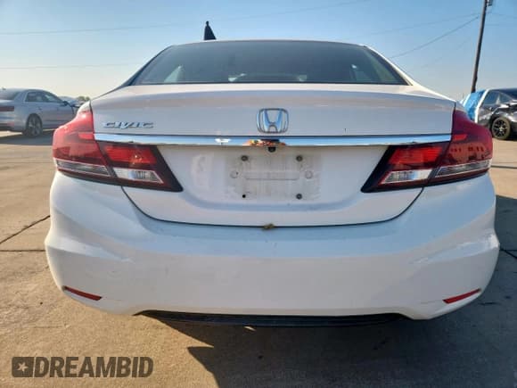 ✅ 2015 Honda Civic LX • VIN: 19XFB2F5XFE264409 • Lot: 86286205. Wystawiony na Copart z przebiegiem Nie podano. Bezpłatny archiwum sprzedaży aukcyjnych z USA i szczegółowy raport historii pojazdu na DreamBid. Zdjęcie 6.