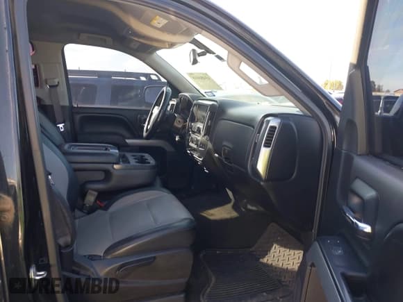 ✅ 2017 Chevrolet Silverado 1500 LT • VIN: 3GCUKREC5HG104512 • Lot: 43486018. Listed on IAAI with 94,188 mi. Free auction sales archive from the USA and detailed vehicle history report at DreamBid. Image 5.