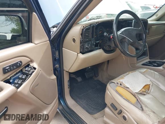 ✅ 2005 GMC Yukon XL SLT • VIN: 1GKEC16ZX5R121229 • Lot: 42069323. Listed on IAAI with Not provided. Free auction sales archive from the USA and detailed vehicle history report at DreamBid. Image 6.