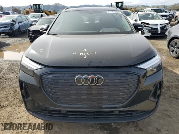 ✅ 2022 Audi Q4 e-tron Premium Plus • VIN: WA1L2BFZ0NP053203 • Лот: 44557355. Опубликован ранее на Copart с пробегом 14 633 миль. Бесплатный доступ к архиву аукционных продаж из США и подробный отчёт об истории автомобиля на DreamBid. Изображение 5.