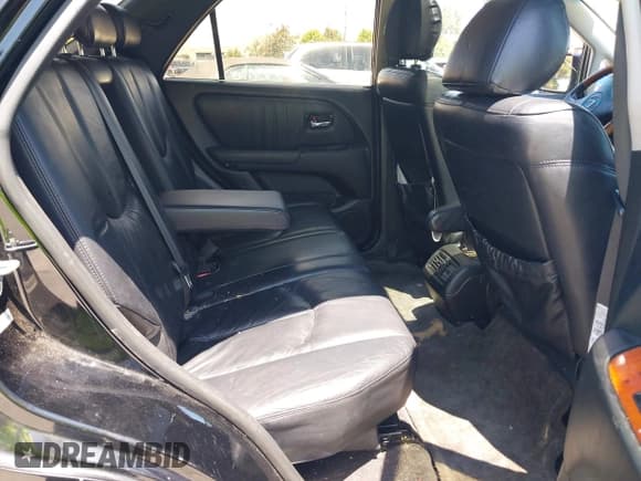 ✅ 2003 Lexus RX 300 • VIN: JTJHF10U930303158 • Lot: 42731775. Listed on IAAI with Not provided. Free auction sales archive from the USA and detailed vehicle history report at DreamBid. Image 8.