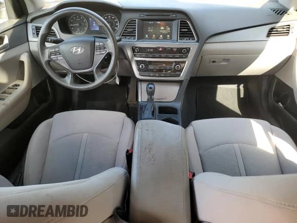 2016 Hyundai Sonata SE z VIN 5NPE24AF7GH326644, wystawiony jako Copart lot #70504325 z przebiegiem 97 433 mil mil oraz Szkoda całkowita • Salvage title. Historia ofert i sprzedaży dostępna na DreamBid. Obrazek 8.