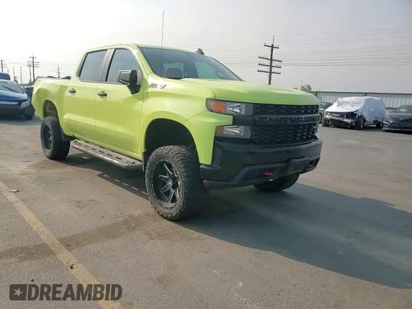 ✅ 2020 Chevrolet Silverado 1500 Custom Trail Boss • VIN: 1GCPYCEFXLZ234068 • Lot: 70592275. Wystawiony na Copart z przebiegiem 73 342 mil. Bezpłatny archiwum sprzedaży aukcyjnych z USA i szczegółowy raport historii pojazdu na DreamBid. Zdjęcie 13.