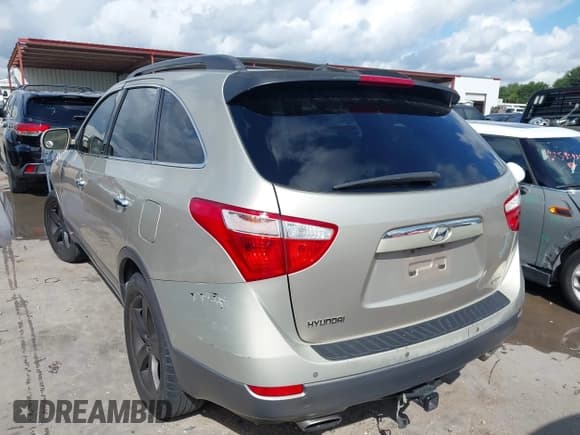 ✅ 2008 Hyundai Veracruz GLS • VIN: KM8NU13C58U031766 • Lot: 42591045. Listed on IAAI with 223,683 mi. Free auction sales archive from the USA and detailed vehicle history report at DreamBid. Image 3.