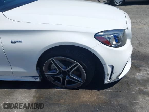 ✅ 2020 Mercedes-Benz C 43 AMG • VIN: 55SWF6EB3LU331939 • Lot: 42684811. Wystawiony na IAAI z przebiegiem 90 875 mil. Bezpłatny archiwum sprzedaży aukcyjnych z USA i szczegółowy raport historii pojazdu na DreamBid. Zdjęcie 19.