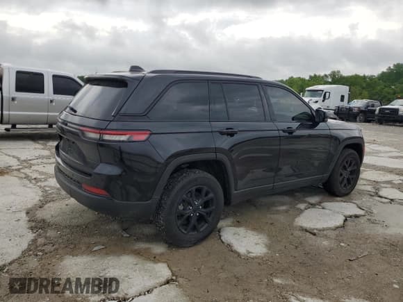 ✅ 2024 Jeep Grand Cherokee Altitude X • VIN: 1C4RJHAG9RC104593 • Lot: 56674845. Listed on Copart with 16,356 mi. Free auction sales archive from the USA and detailed vehicle history report at DreamBid. Image 3.
