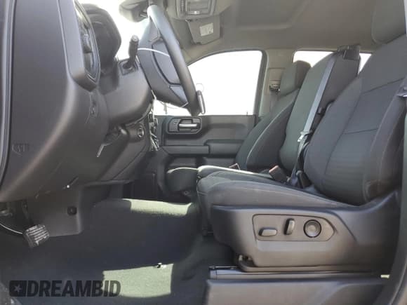 ✅ 2022 Chevrolet Silverado 1500 Custom • VIN: 3GCPABEK7NG580528 • Lot: 92401915. Listed on Copart with 30,801 mi. Free auction sales archive from the USA and detailed vehicle history report at DreamBid. Image 7.