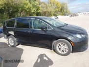 ✅ 2023 Chrysler Voyager LX • VIN: 2C4RC1CG4PR525303 • Lot: 43501227. Wystawiony na IAAI z przebiegiem 65 829 mil. Bezpłatny archiwum sprzedaży aukcyjnych z USA i szczegółowy raport historii pojazdu na DreamBid. Zdjęcie 13.