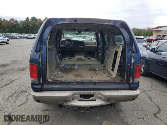 ✅ 2005 Ford Excursion Eddie Bauer • VIN: 1FMNU45SX5ED46557 • Lot: 76399364. Wystawiony na Copart z przebiegiem Nie podano. Bezpłatny archiwum sprzedaży aukcyjnych z USA i szczegółowy raport historii pojazdu na DreamBid. Zdjęcie 6.