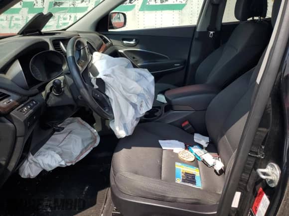 2018 Hyundai Santa Fe 2.4L z VIN 5XYZU3LB3JG546295, wystawiony jako Copart lot #64396365 z przebiegiem 112 822 mil mil oraz Szkoda całkowita • Salvage title. Historia ofert i sprzedaży dostępna na DreamBid. Obrazek 7.