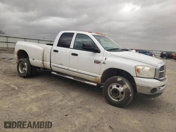2009 Dodge 3500 SLT z VIN 3D7MX48L59G559769, wystawiony jako Copart lot #49412095 z przebiegiem 235 659 mil mil oraz Szkoda całkowita • Salvage title. Historia ofert i sprzedaży dostępna na DreamBid. Obrazek 4.
