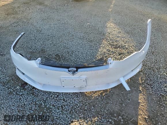 ✅ 2018 Tesla Model S 75D • VIN: 5YJSA1E28JF281800 • Lot: 95556675. Wystawiony na Copart z przebiegiem 67 296 mil. Bezpłatny archiwum sprzedaży aukcyjnych z USA i szczegółowy raport historii pojazdu na DreamBid. Zdjęcie 12.