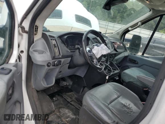 ✅ 2017 Ford Transit • VIN: 1FTBW2CG6HKB35589 • Lot: 68276915. Listed on Copart with 201,874 mi. Free auction sales archive from the USA and detailed vehicle history report at DreamBid. Image 8.