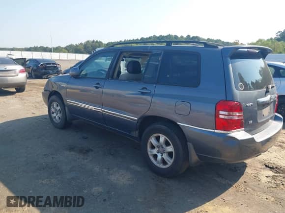 2002 Toyota Highlander z VIN JTEGF21A920035070, wystawiony jako IAAI lot #43267086 z przebiegiem 187 495 mil mil oraz . Historia ofert i sprzedaży dostępna na DreamBid. Obrazek 3.