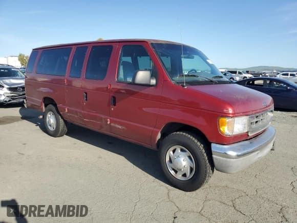 ✅ 2000 Ford Econoline Passenger XL • VIN: 1FBSS31L5YHA97193 • Lot: 49145725. Listed on Copart with 134,790 mi. Free auction sales archive from the USA and detailed vehicle history report at DreamBid. Image 4.