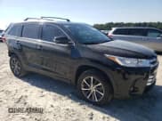 ✅ 2019 Toyota Highlander SE • VIN: 5TDKZRFH2KS574745 • Lot: 80111035. Wystawiony na Copart z przebiegiem 93 587 mil. Bezpłatny archiwum sprzedaży aukcyjnych z USA i szczegółowy raport historii pojazdu na DreamBid. Zdjęcie 4.