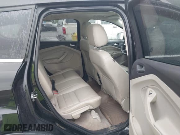 ✅ 2015 Ford Escape Titanium • VIN: 1FMCU9J95FUA75924 • Lot: 42329222. Listed on IAAI with 123,817 mi. Free auction sales archive from the USA and detailed vehicle history report at DreamBid. Image 8.