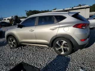 2017 Hyundai Tucson Sport z VIN KM8J33A29HU325419, wystawiony jako Copart lot #91262265 z przebiegiem 109 476 mil mil oraz Czysty tytuł • Clean title. Historia ofert i sprzedaży dostępna na DreamBid. Obrazek 2.