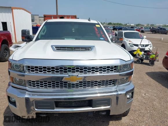 ✅ 2019 Chevrolet Silverado 2500HD LT • VIN: 1GC1KSEY5KF121647 • Лот: 41936127. Опубликован ранее на IAAI с пробегом 117 059 миль. Бесплатный доступ к архиву аукционных продаж из США и подробный отчёт об истории автомобиля на DreamBid. Изображение 12.