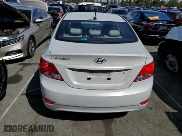 ✅ 2016 Hyundai Accent SE • VIN: KMHCT4AE8GU072052 • Лот: 70005923. Опубликован ранее на Copart с пробегом 79 337 миль. Бесплатный доступ к архиву аукционных продаж из США и подробный отчёт об истории автомобиля на DreamBid. Изображение 6.